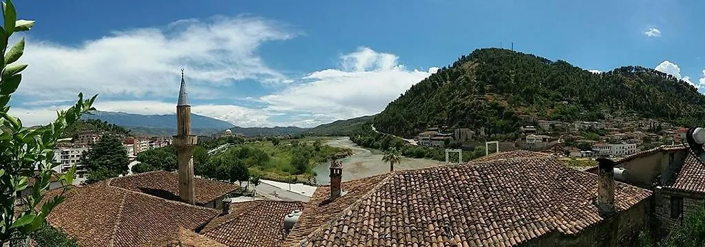 Guesthouse Alvaro Kadiu Berat Albania