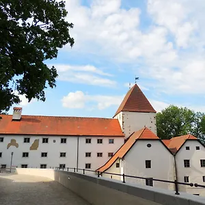 Gaestehaus Maelzerei Auf Schloss Neuburg Am 3*, Neuburg am Inn Germania