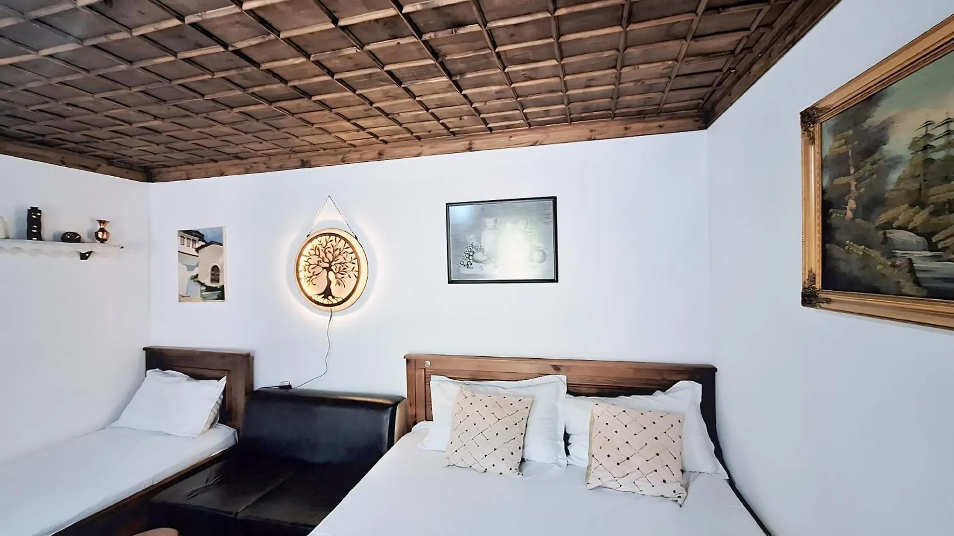 Гостевой дом Guesthouse Alvaro Kadiu Берат