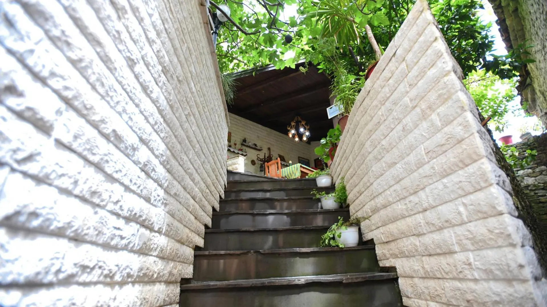 Guesthouse Alvaro Kadiu Берат Гостевой дом